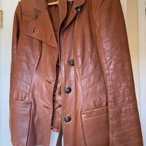Long leather jacket in very good condition